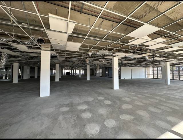 390M² OFFICE TO LET IN ECO PARK ESTATE